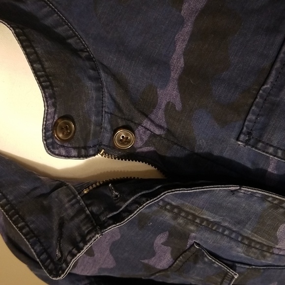 GAP Camo Utility Jacket - Picture 7 of 9